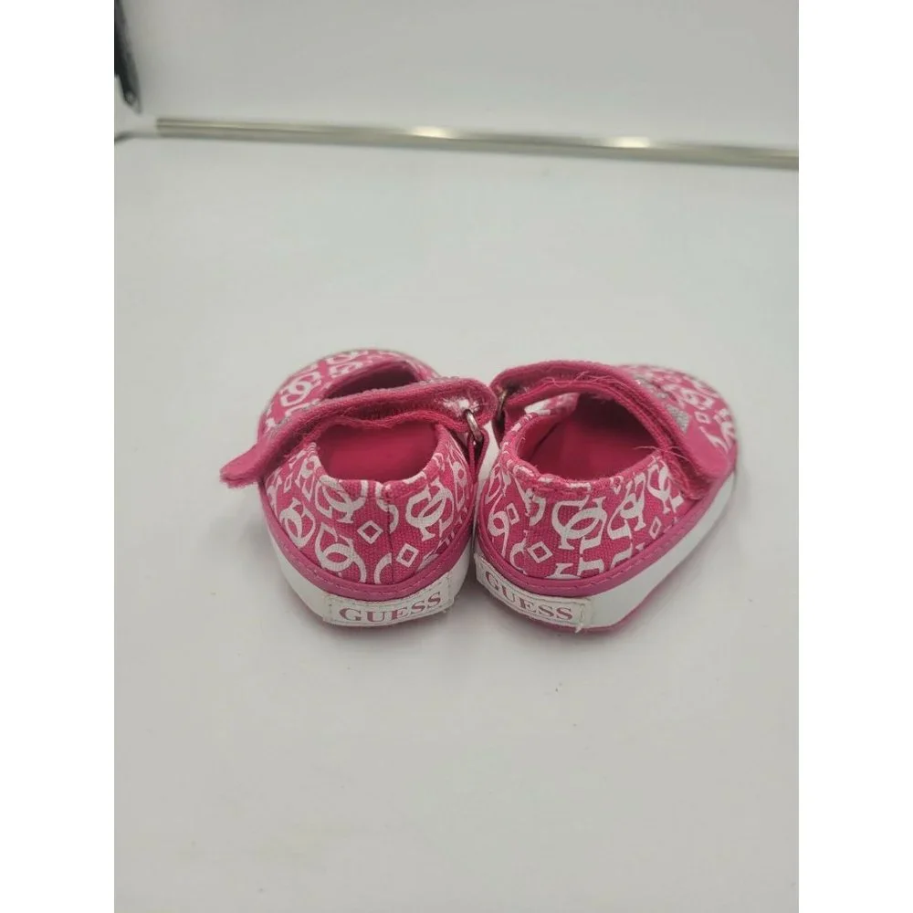 Guess Todler Shoes 0-3 Months. Size 1. Very Cute